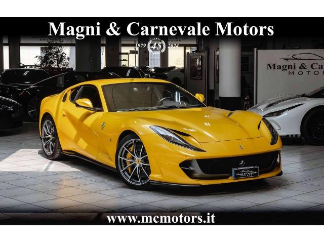 FERRARI 812 SUPERFAST SUPERFAST|GIALLO TRIPLOSTRATO|LIFT SYS|CARBON+LEDS