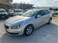 VOLVO V60 (2010) D2 Dynamic Edition