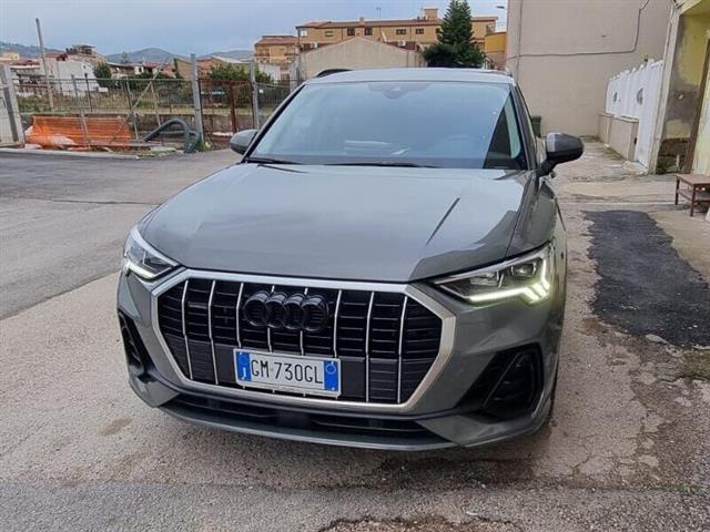 AUDI Q3 40 TFSI quattro S tronic S line edition