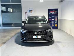 AUDI Q3 40 TFSI quattro S tronic Business Advanced UNICOP