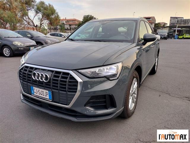 AUDI Q3 35 TDI S tronic Business