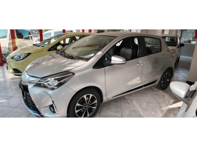 TOYOTA Yaris 1.0 Cool