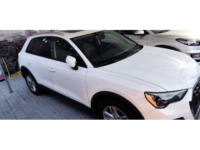 AUDI Q3 35 2.0 tdi Business s-tronic