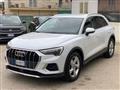 AUDI Q3 35 TDI quattro Business Advanced