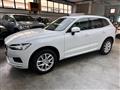 VOLVO XC60 B4 (d) AWD Geartronic Momentum Pro