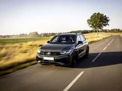 VOLKSWAGEN TIGUAN 3ª serie 2.0 TDI 150 CV SCR DSG R-Line