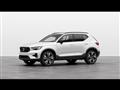 VOLVO XC40 B3 GEARTRONIC ULTRA DARK