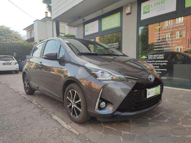 TOYOTA YARIS active