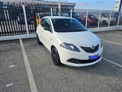 LANCIA YPSILON 1.0 Hybrid Ecochic Silver - PROMO