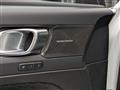 VOLVO XC40 B3 automatico Plus Dark