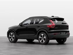 VOLVO XC40 B3 automatico Plus Dark