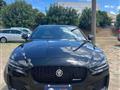 JAGUAR XE 2.0 D 204 CV aut. R-Dynamic Black