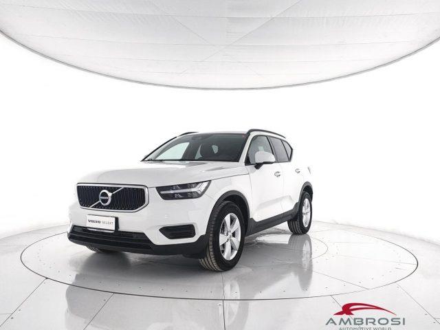 VOLVO XC40 D3 Momentum Core