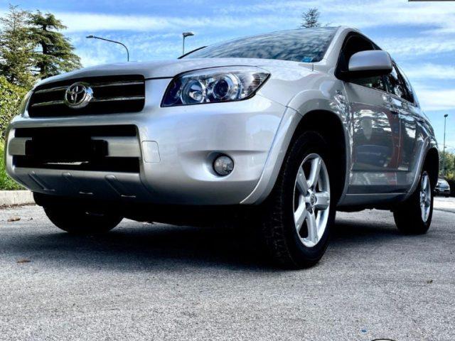 TOYOTA RAV4 2.2 D-4D 177 CV Pelle/Navi/Clima bi-zona