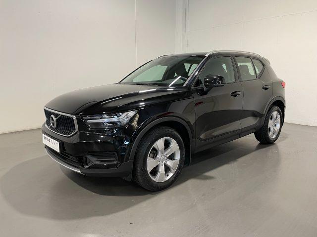 VOLVO XC40 D3 MOMENTUM