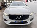 VOLVO XC60 B4 (d) AWD Geartronic Momentum Pro