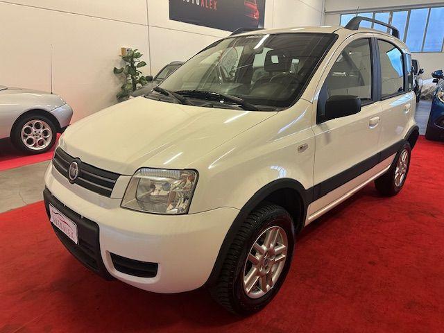 FIAT Panda 1.3 mjt 16v 4x4 NEOPATENTATI