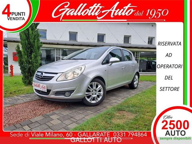 OPEL CORSA 1.2 5 porte Cosmo