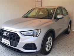 AUDI Q3 35 1.5 TFSI Business