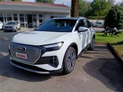 AUDI Q4 e-TRON Q4 40 e-tron Business