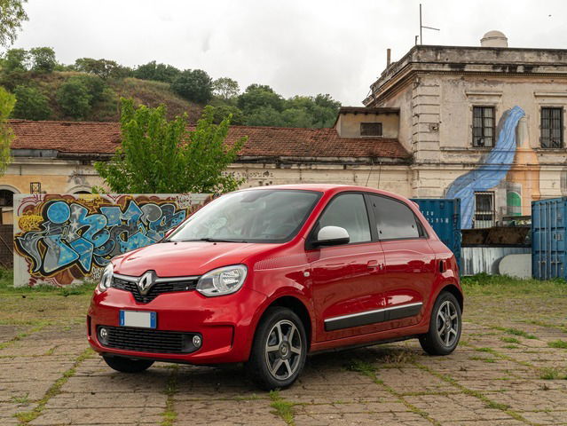 RENAULT TWINGO E-TECH ELECTRIC URBAN NIGHT MY21