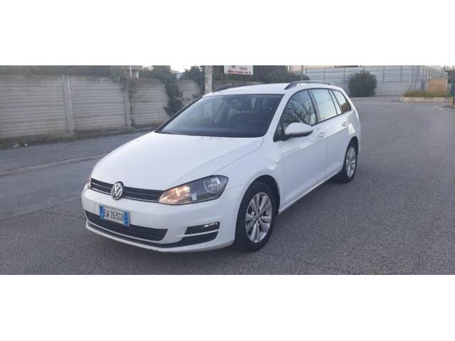 VOLKSWAGEN GOLF 1.6 TDI 105 CV SW