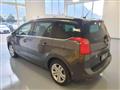 PEUGEOT 5008 2.0 HDi 150CV