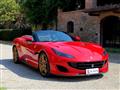 FERRARI PORTOFINO bicolore-cavallino cucito poggiatesta-iva esposta