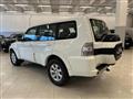 MITSUBISHI PAJERO 3.2 DI-D 16V aut. 5p. Intense DPF