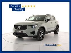 VOLVO XC40 B3 automatico Plus Dark - Pronta consegna