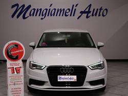 AUDI A3 1.6 tdi Attraction 110cv s-tronic E6