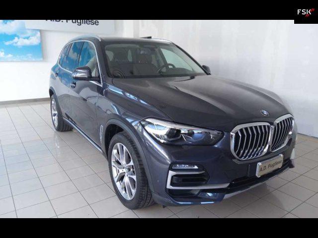 BMW X5 (G05/F95) -  xDrive30d xLine