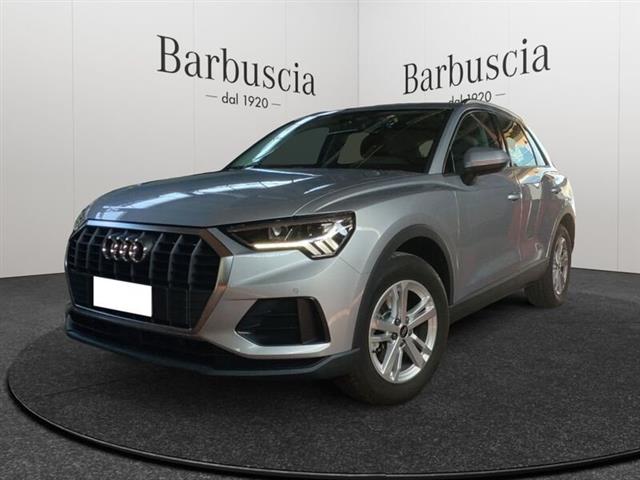 AUDI Q3 35 TFSI Business