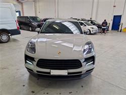 PORSCHE MACAN 2.0