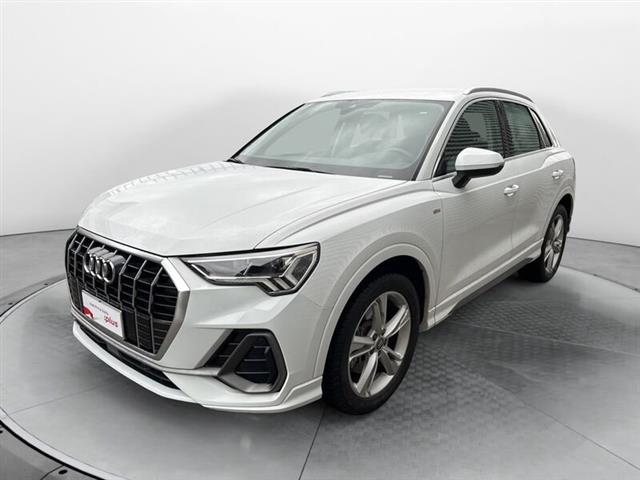 AUDI Q3 40 TDI quattro S tronic S line edition