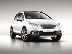 PEUGEOT 2008 (2013) BlueHDi 120 S&S Allure