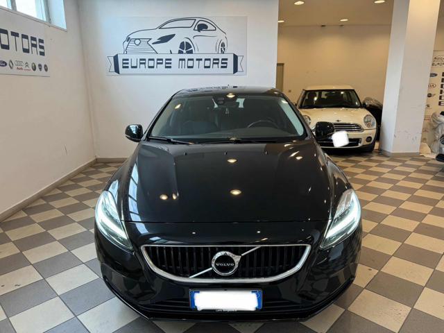 VOLVO V40 T2 Business