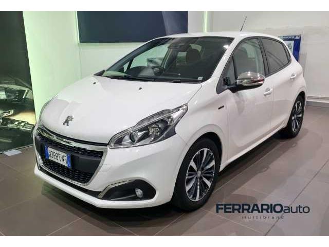 PEUGEOT 208 (2012) 208