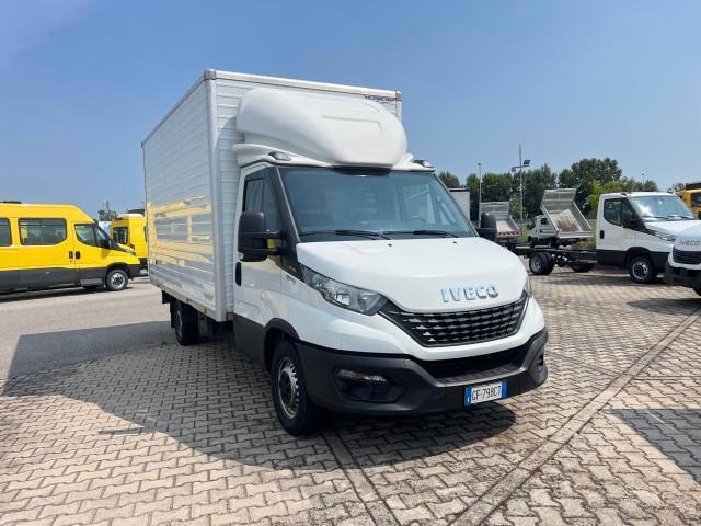 IVECO DAILY 35S16H3.0 BOX Daily 35S16HA8DV CRV 3.0 HPT PLM-TM-DC 4p. Furgone Hi-Matic