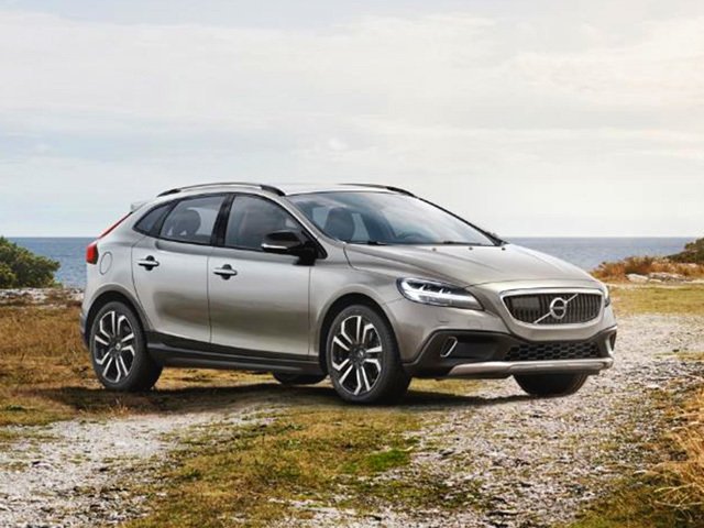 VOLVO V40 CROSS COUNTRY D3 MANUALE