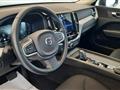 VOLVO XC60 B4 (d) AWD automatico Momentum Pro