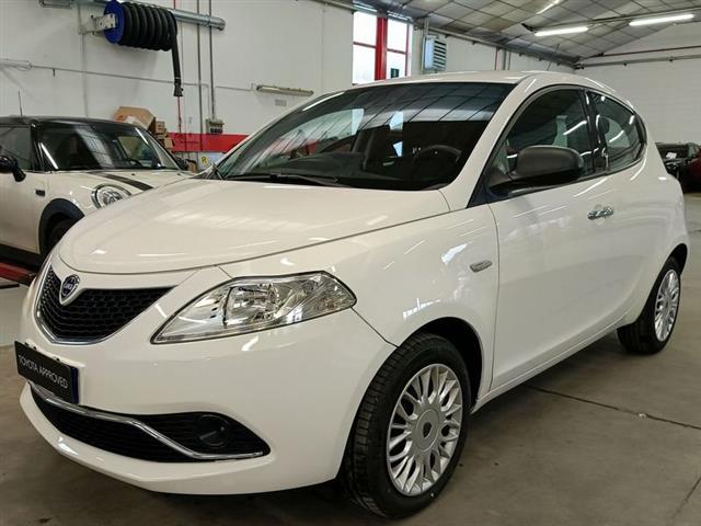 LANCIA YPSILON 1.2 69 CV 5 porte Silver