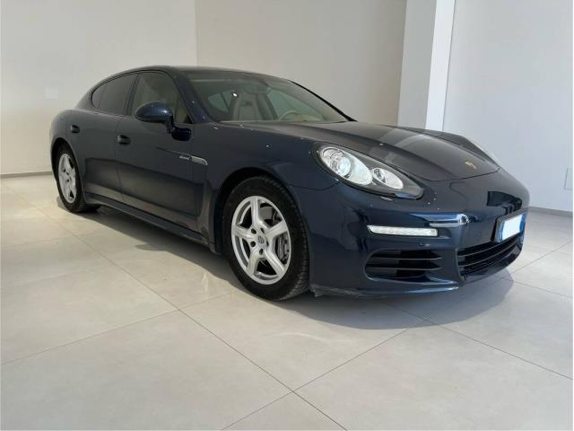 PORSCHE Panamera 3.0 250cv