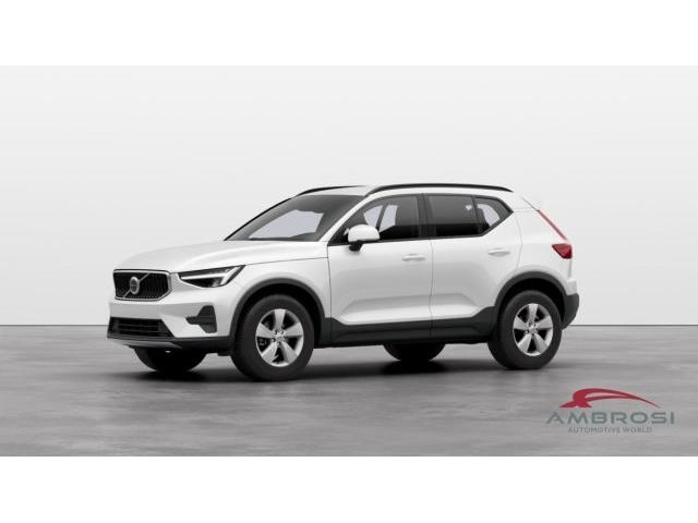 VOLVO XC40 B3 Mild hybrid Benzina Essential