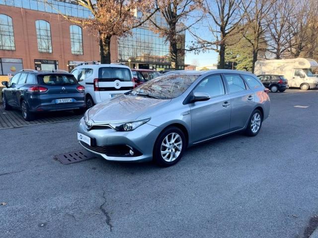 TOYOTA Auris 1.8h Business cvt my17