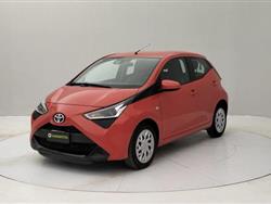 TOYOTA AYGO 1.0 x-play 72cv