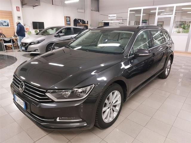 VOLKSWAGEN PASSAT Variant 2.0 TDI DSG Business BlueMotion Tech