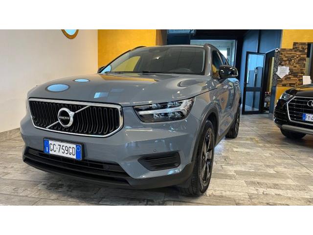 VOLVO XC40 D3 AWD Geartronic Momentum