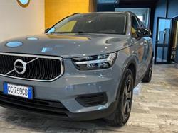 VOLVO XC40 D3 AWD Geartronic Momentum