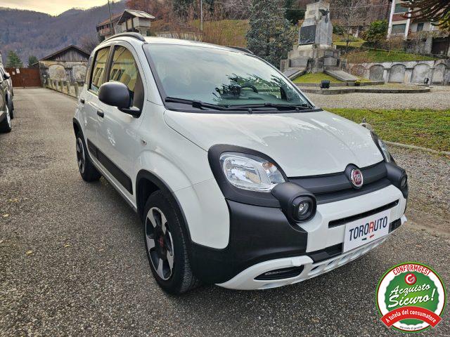 FIAT PANDA 1.0 FireFly S&S Hybrid City Cross